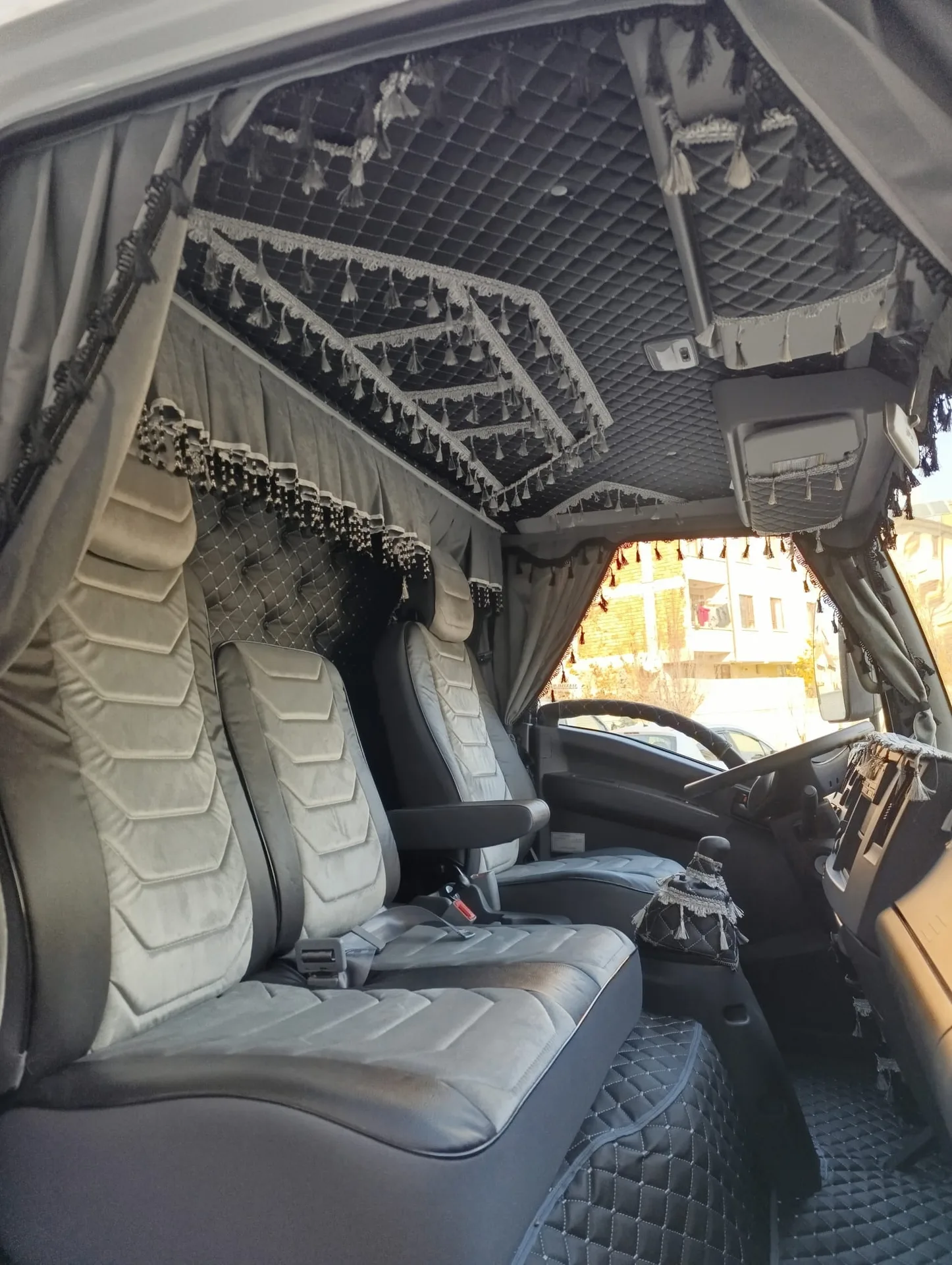 Kars Oto aksesuar satış işleri ve oto ses sistemi döşeme hizmeti